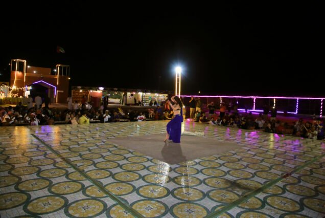 belly dance in desert safari dubai