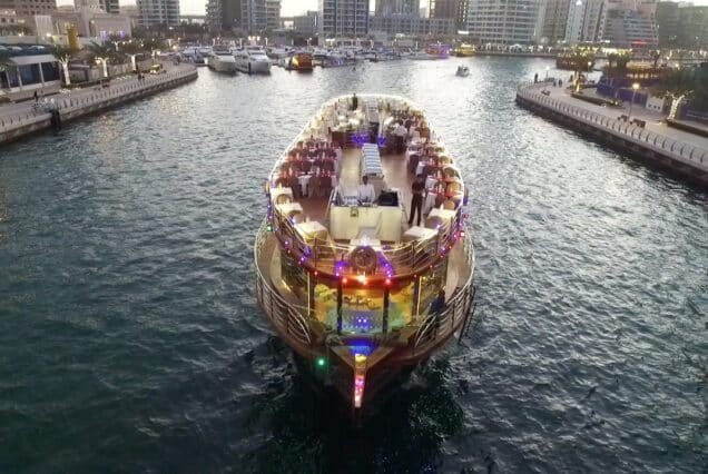 Sunset dhow cruise in dubai marina